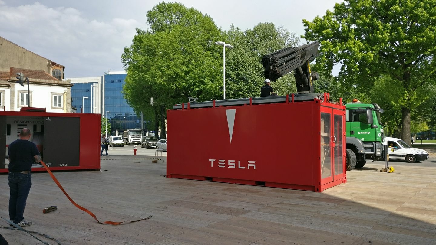 tesla porto