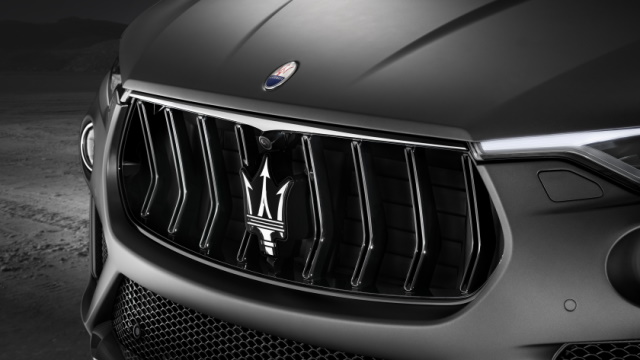 Maserati-Levante-640