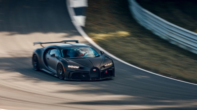 chiron-pur-sport-640