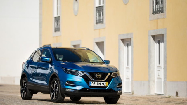 QASHQAI-640